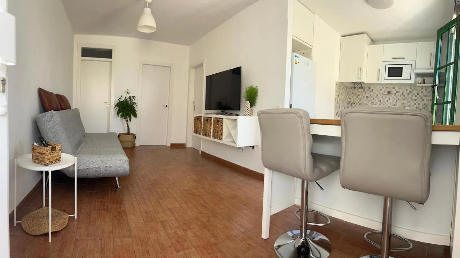 Ideal 3 Playa Honda  Apartment